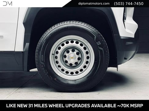 Used 2024 Chevrolet Silverado EV W/T AWD/4WD image 45