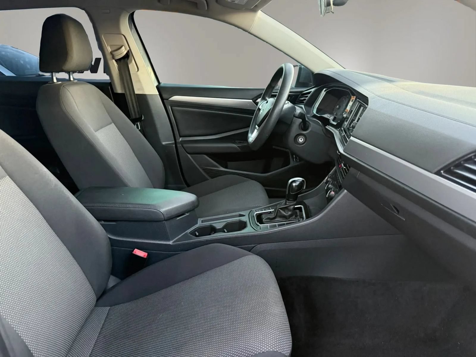 Used 2021 Volkswagen Jetta SE FWD image 23