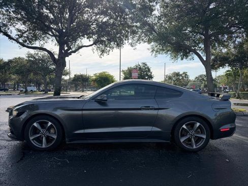 Used 2016 Ford Mustang Coupe w/ Equipment Group 051A RWD image 4