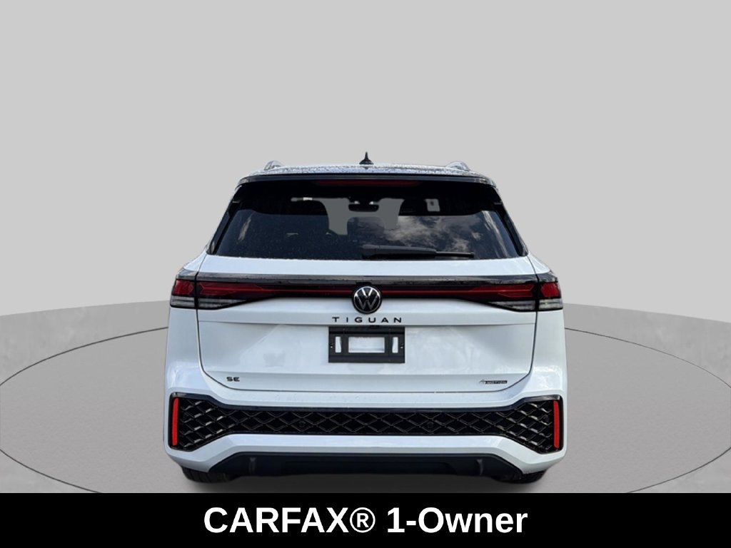 Used 2026 Volkswagen Tiguan SE R-Line AWD/4WD image 4