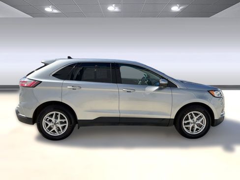 Used 2021 Ford Edge SEL w/ Convenience Package FWD image 8