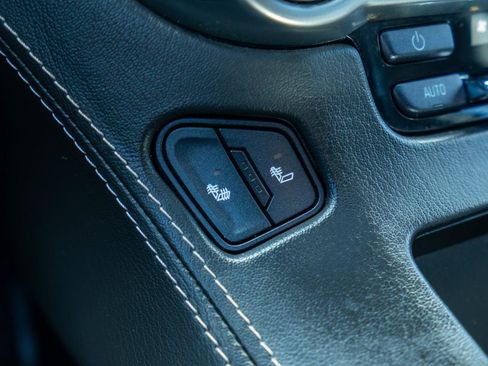 Used 2020 Chevrolet Tahoe LT image 35