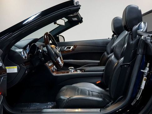 Used 2014 Mercedes-Benz SL 63 AMG image 11