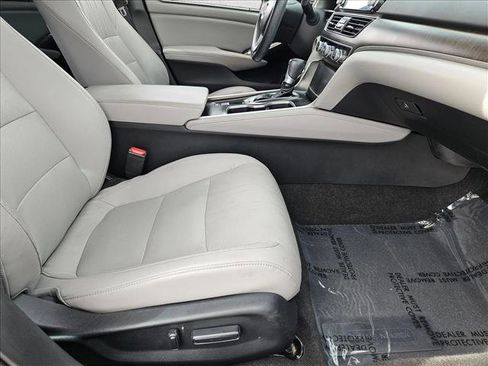 Used 2018 Honda Accord EX-L image 18