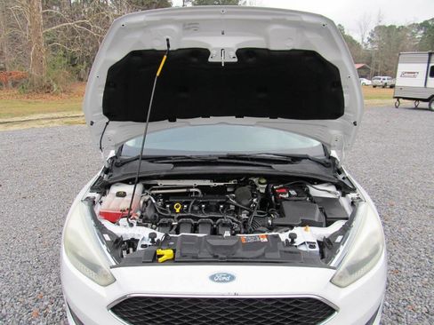 Used 2015 Ford Focus S image 43