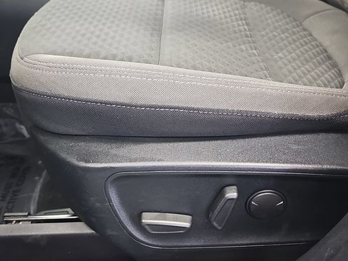 Used 2020 Ford Escape SE FWD image 26