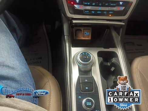 Used 2021 Ford Explorer XLT image 12