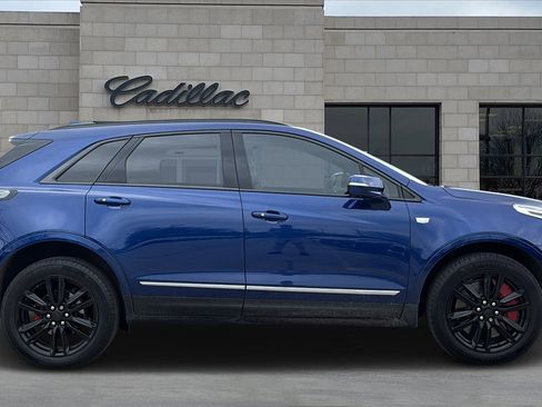 Certified 2024 Cadillac XT5 Sportv w/ Technology Package image 2