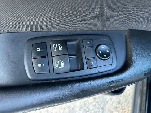 Used 2020 Dodge Challenger SXT w/ Blacktop Package image 17