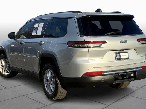 Used 2021 Jeep Grand Cherokee L Laredo w/ Luxury Tech Group I image 11