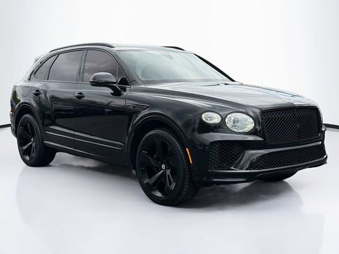 Used 2022 Bentley Bentayga image 1
