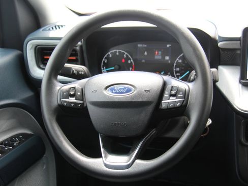 Used 2024 Ford Maverick XLT FWD image 11