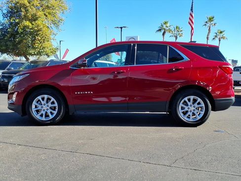 Used 2018 Chevrolet Equinox LT image 2