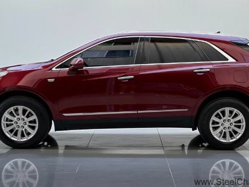 Used 2017 Cadillac XT5 FWD w/ LPO, Wheel Lock Package image 3