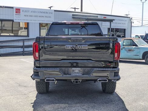 New 2026 GMC Sierra 1500 AT4 AWD/4WD image 9