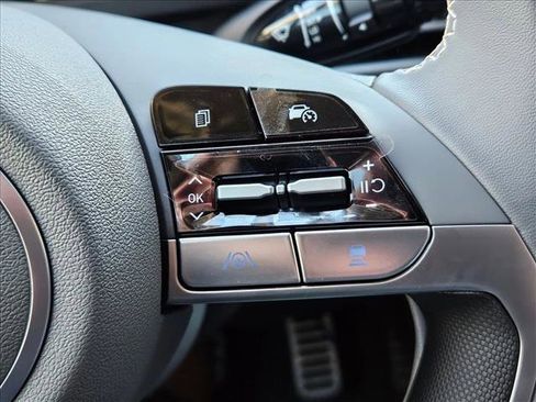 New 2026 Hyundai Elantra SEL Sport Premium image 17