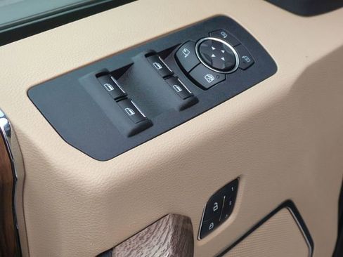 Used 2020 Ford F150 Lariat w/ Equipment Group 502A Luxury image 13