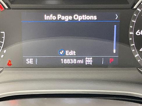 Certified 2025 Cadillac XT5 Premium Luxury image 17