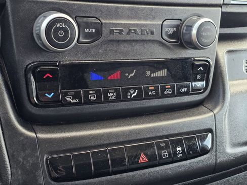 Used 2023 RAM ProMaster 2500 image 24