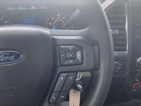 Used 2016 Ford F150 XLT AWD/4WD image 24