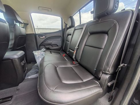 Used 2022 Chevrolet Colorado Z71 w/ Z71 Midnight Edition RWD image 13