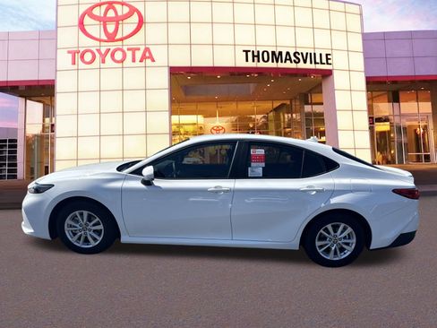 New 2025 Toyota Camry LE w/ Convenience Package image 8