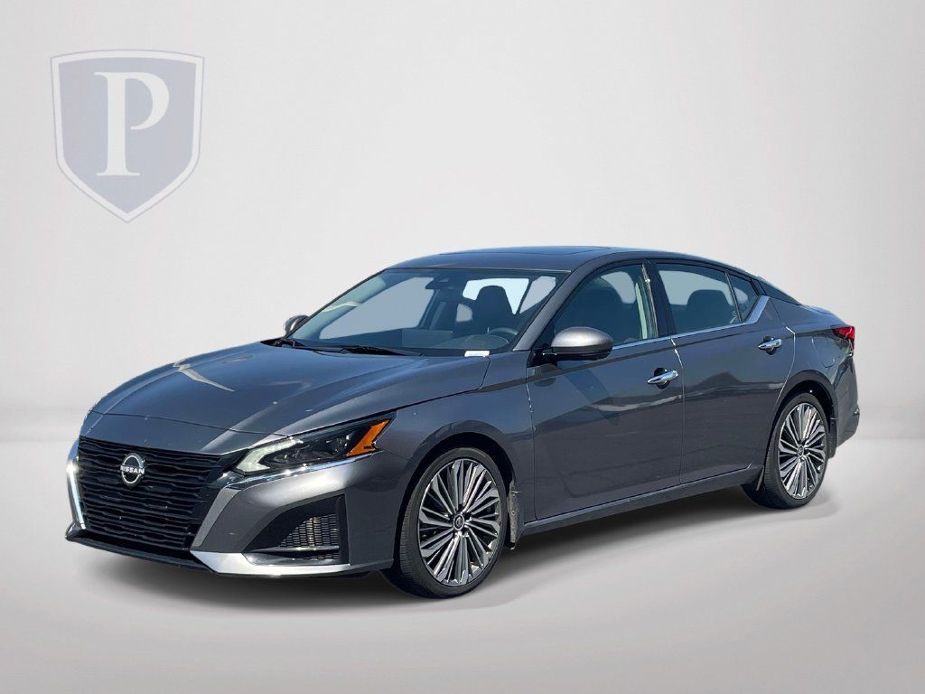 Used 2023 Nissan Altima 2.5 SL FWD image 4
