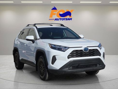 Used 2023 Toyota RAV4 XLE w/ Convenience Package image 7