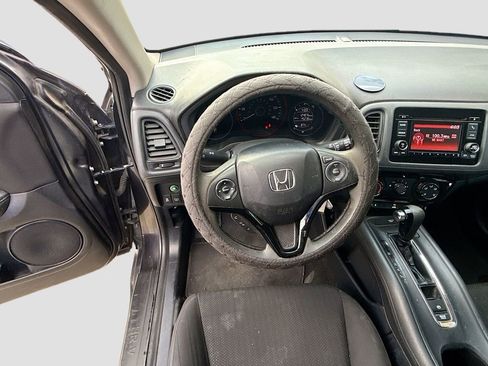 Used 2016 Honda HR-V LX image 11