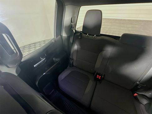 Used 2021 GMC Sierra 1500 SLE w/ X31 Off-Road Package image 12