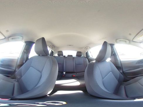 Used 2025 Toyota Prius LE image 40