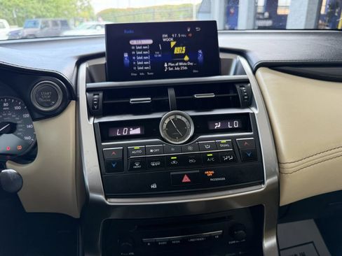 Used 2015 Lexus NX 200t FWD image 16
