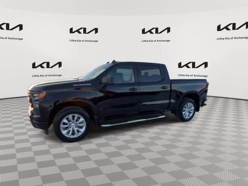 Used 2023 Chevrolet Silverado 1500 Custom image 5