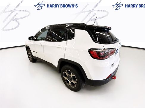 Used 2022 Jeep Compass Trailhawk w/ Trailhawk Convenience Group AWD/4WD image 2