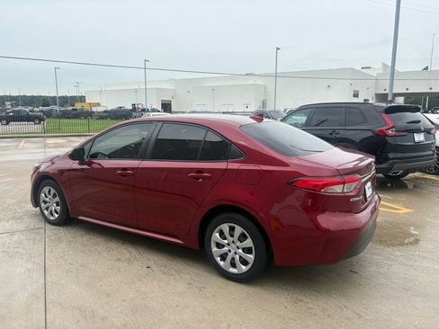 Used 2023 Toyota Corolla LE FWD image 6