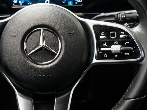 Used 2022 Mercedes-Benz GLA 250 image 14