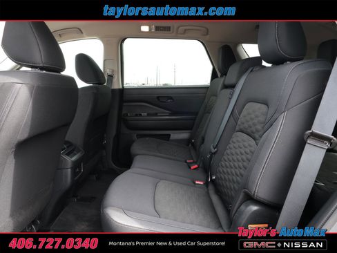 Used 2024 Nissan Pathfinder S image 6