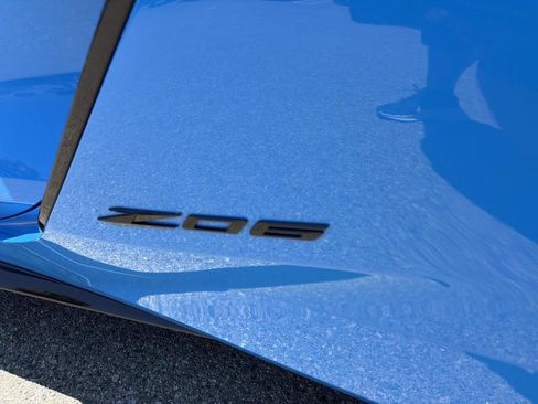 Used 2023 Chevrolet Corvette Z06 RWD image 12