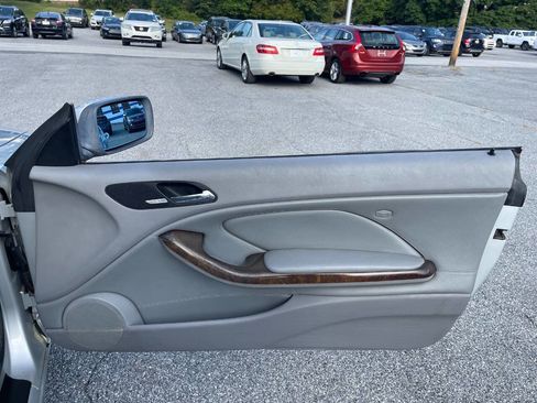 Used 2003 BMW 325Ci Convertible image 31