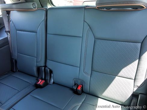 New 2026 GMC Yukon AT4 w/ AT4 Premium Package AWD/4WD image 15