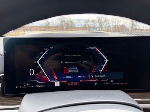 Certified 2024 BMW X6 xDrive40i w/ Premium Package image 21