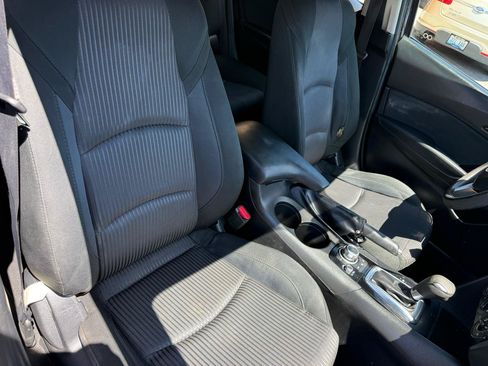 Used 2016 MAZDA MAZDA3 i Sport w/ Preferred Equipment Package FWD image 9