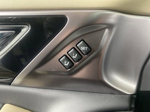 Certified 2025 Subaru Outback Limited image 22