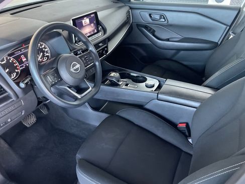 Used 2024 Nissan Rogue S AWD/4WD image 9