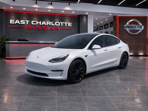 Used 2023 Tesla Model 3 Performance image 1