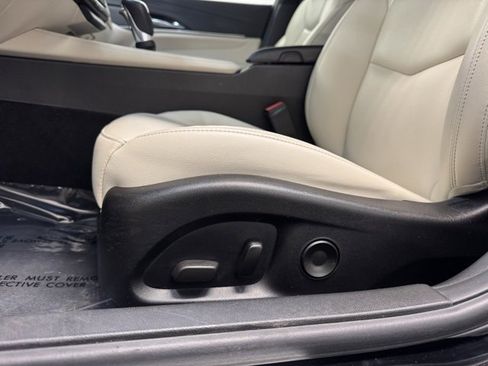 Used 2022 Cadillac CT4 Luxury image 14