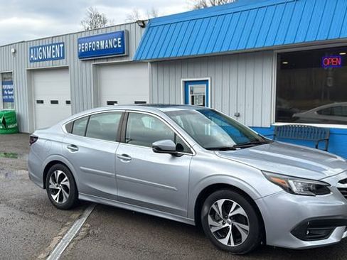 Used 2022 Subaru Legacy Premium image 3