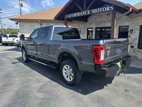 Used 2017 Ford F250 XLT w/ XLT Value Package AWD/4WD image 3