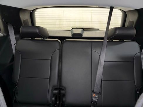 Used 2021 Chevrolet Traverse Premier image 18