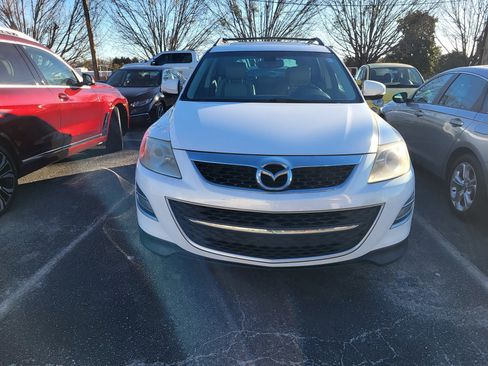 Used 2011 MAZDA CX-9 Grand Touring w/ Moonroof & Bose Audio Pkg image 2